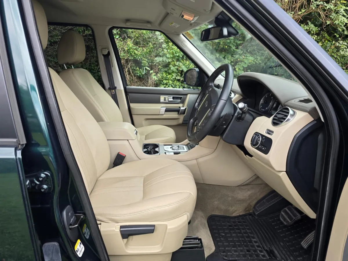 Land Rover Discovery DISCOVERY4 3.0 TDV6 5 S MY16 - Image 2
