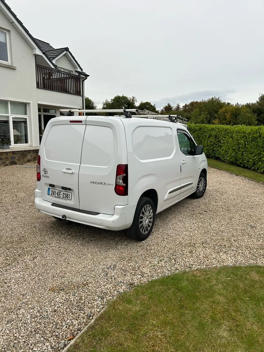 Toyota proace city - Image 3