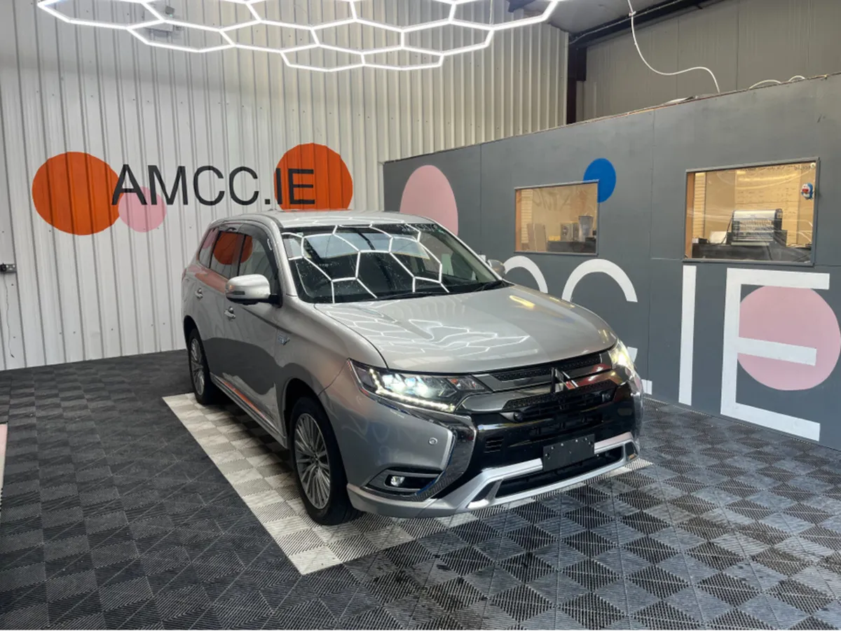 Mitsubishi Outlander €21950! 2019 MITSUBISHI OUTLA - Image 1