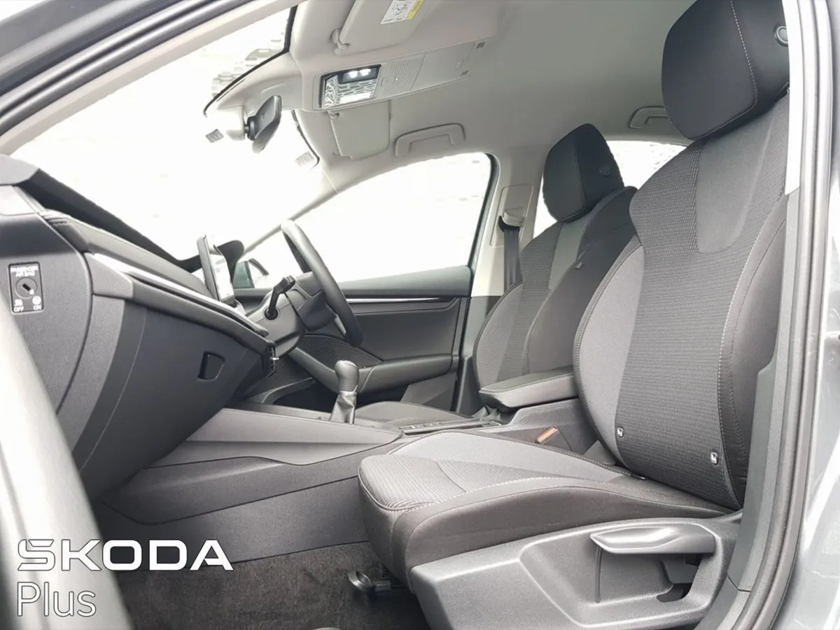 Skoda Octavia Selection 2.0tdi 115HP - Image 3