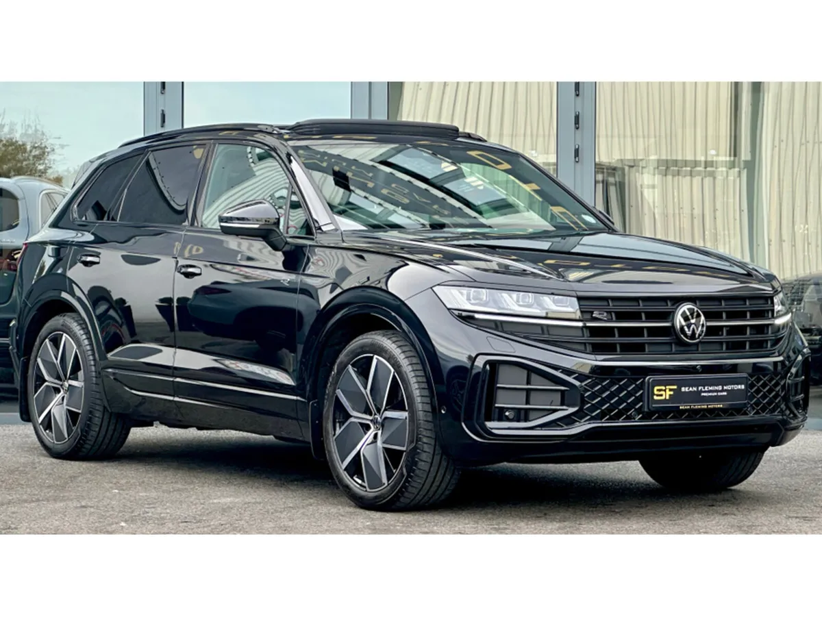 Volkswagen Touareg 3.0 V6 BLACK EDITION T - Image 1