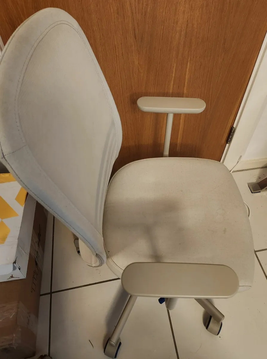 Desk chair - Image 3