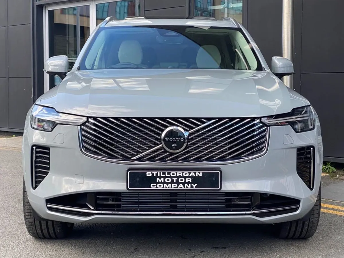 Volvo XC90 T8 Ultra Auto (phev) - Image 3
