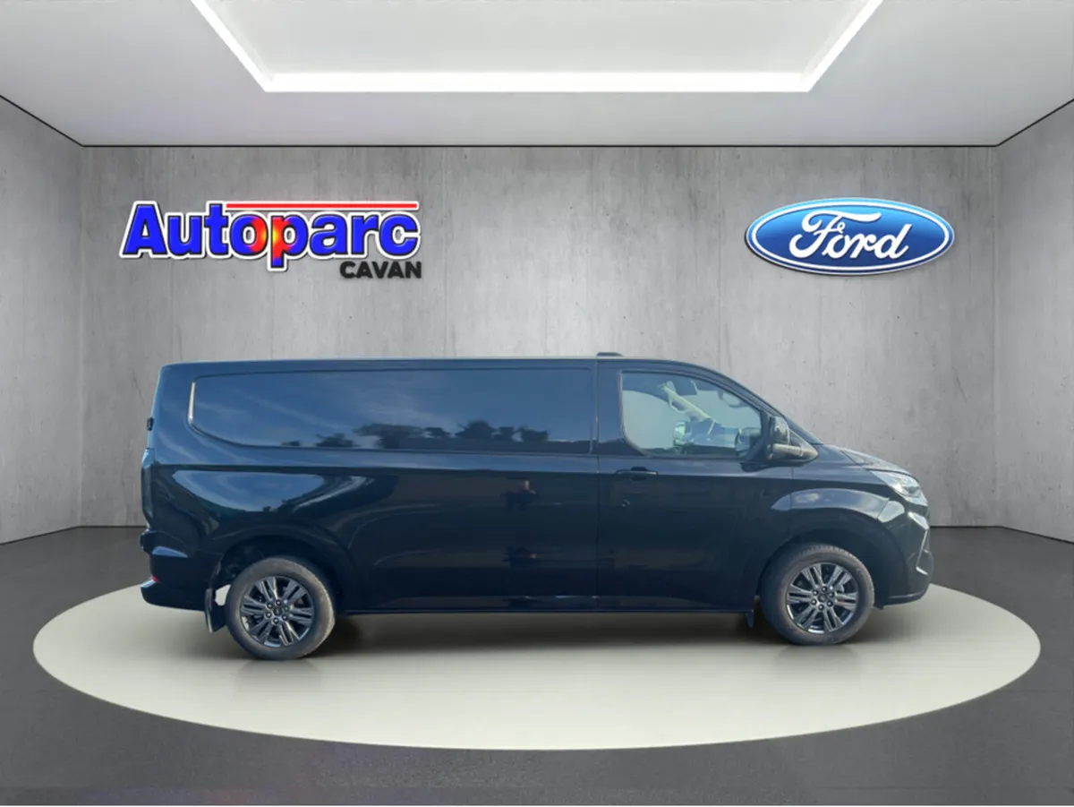 Ford Transit Custom 320L LIMITED EDITION 2.0 T - Image 3