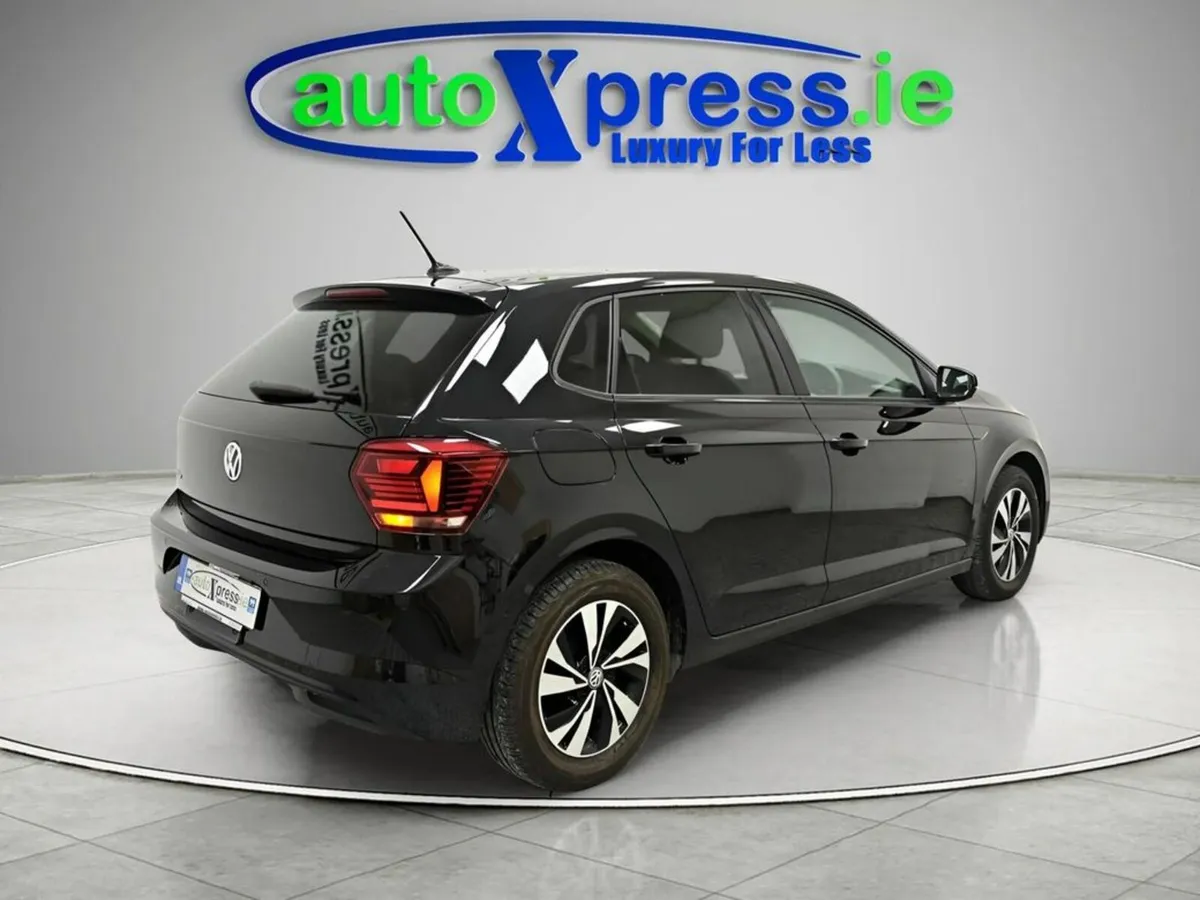 Volkswagen Polo 1.0 TSI Automatic, Reversing camer - Image 3