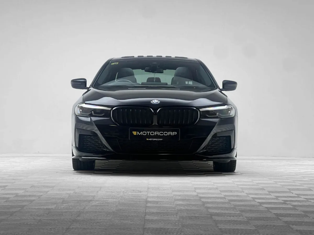 BMW 5-Series 545E M SPORT PRO XDRIVE *HUGE SPEC* - Image 2