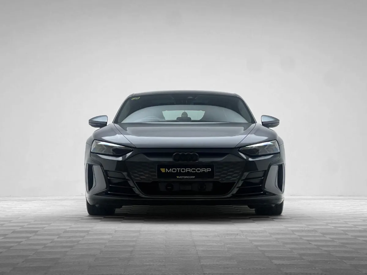 Audi e-tron GT GT VORSPRUNG 530HP QUATTRO - Image 2