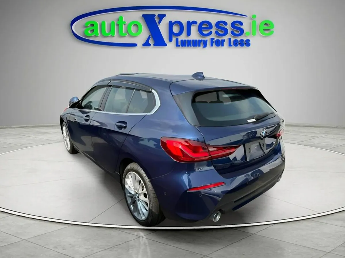 BMW 1-Series 118D Play edition, Automatic, Reversi - Image 3
