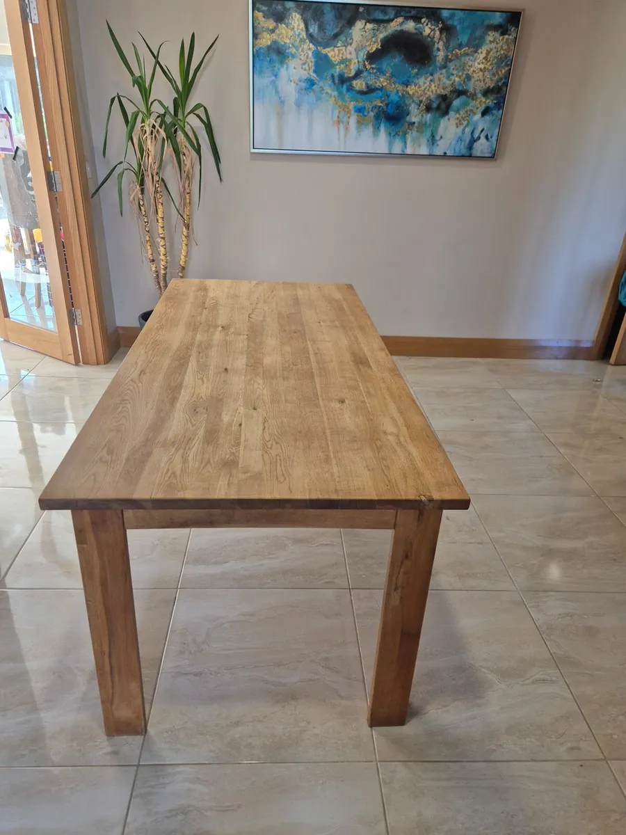 Solid oak kitchen table - Image 1