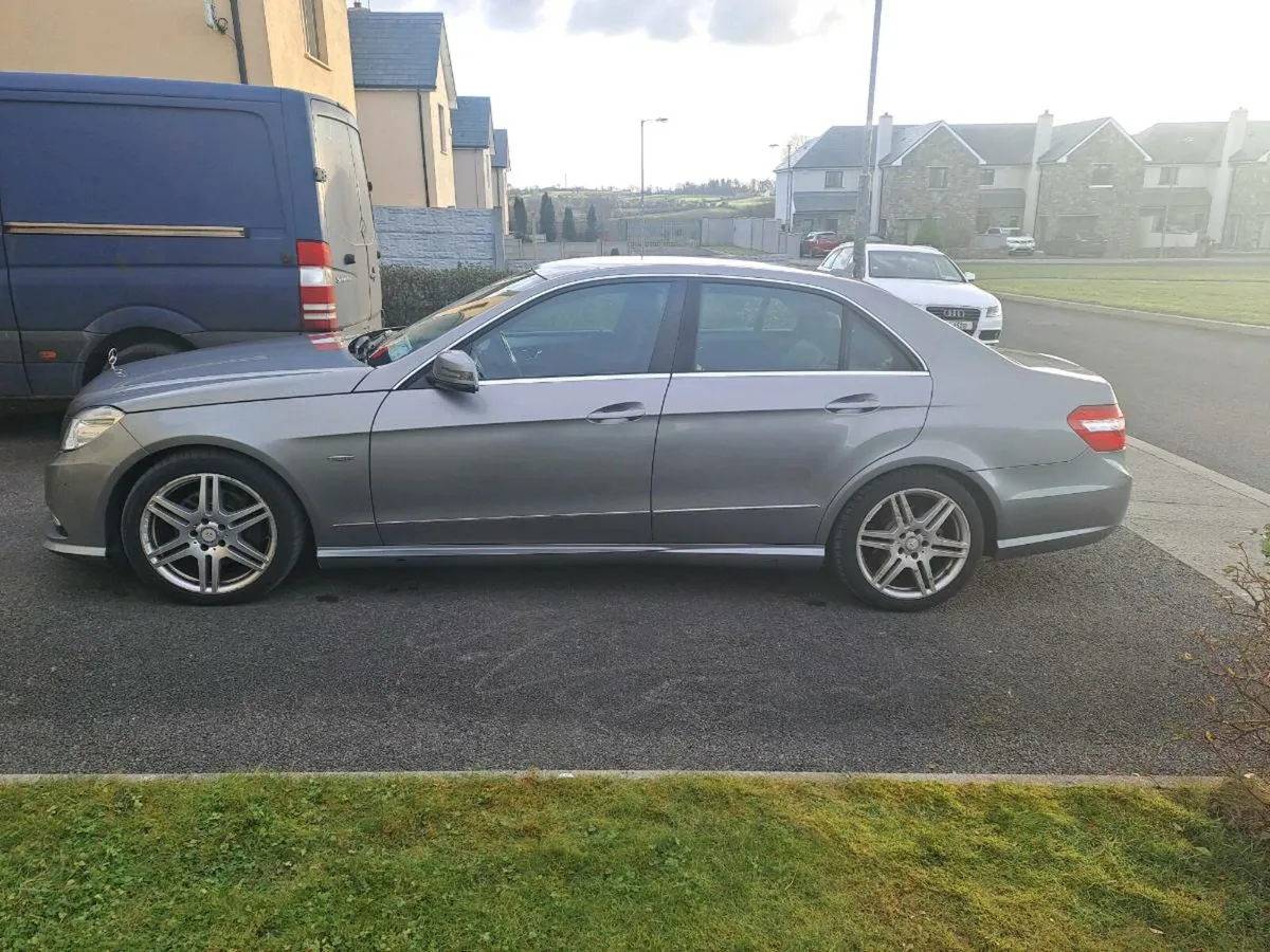 Mercedes e class - Image 3