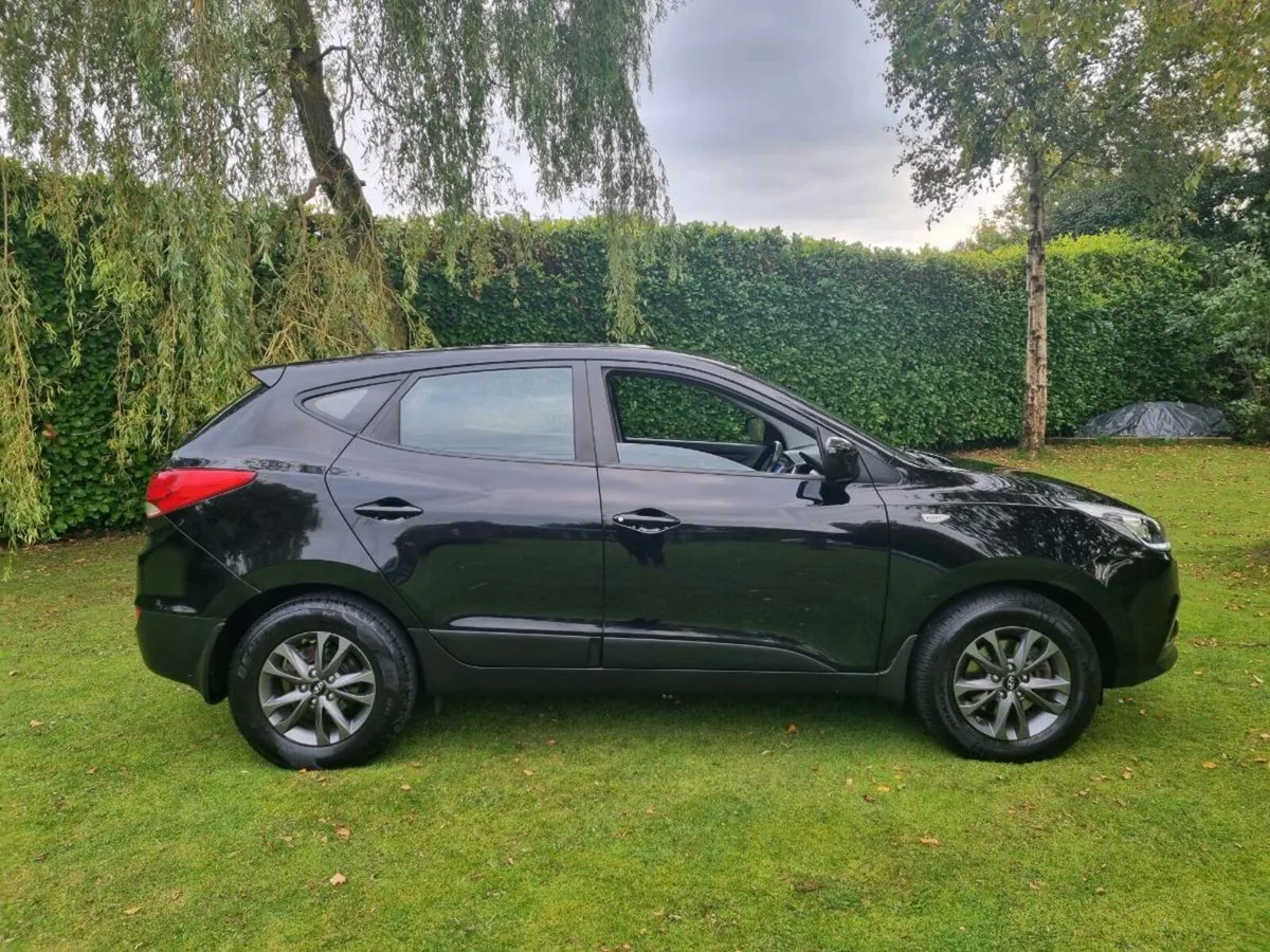 Hyundai ix35 1.7 Crdi 1 Owner - Image 4