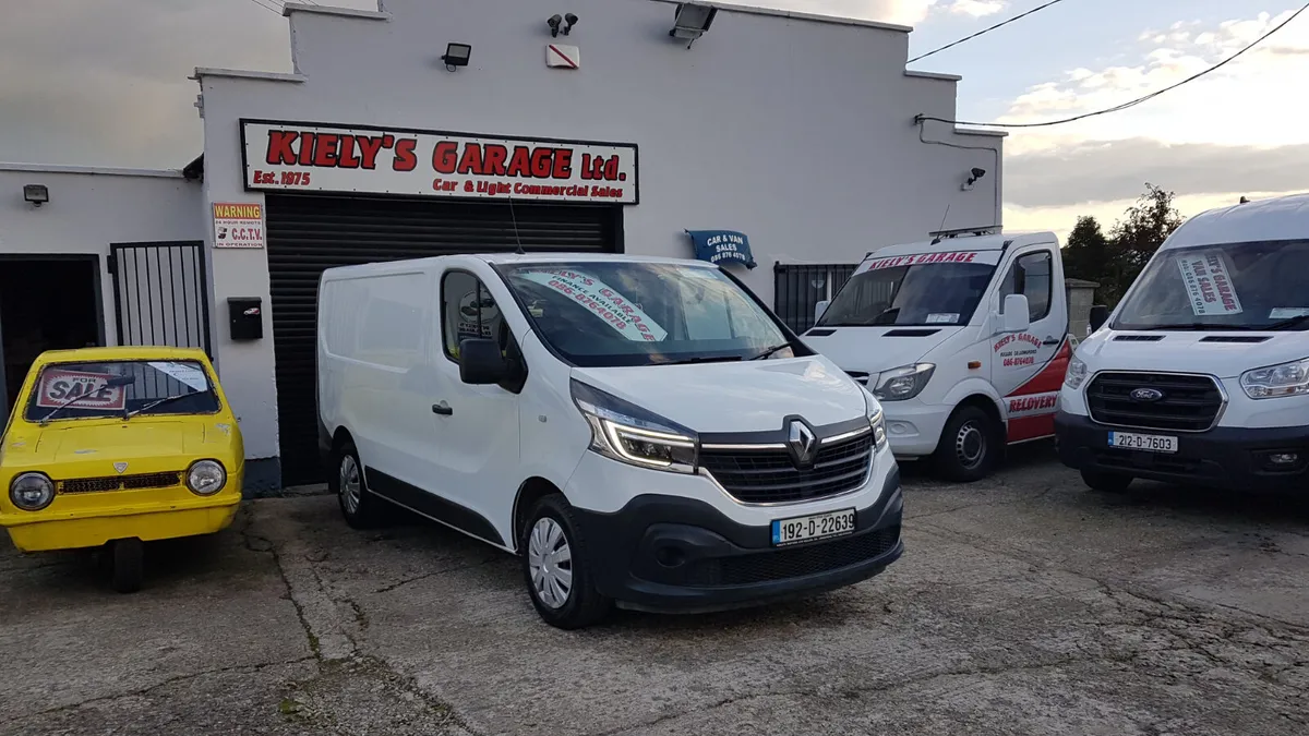Renault Trafic 192D 2.0LT 65KM AS NEW VAT INVOICE - Image 2