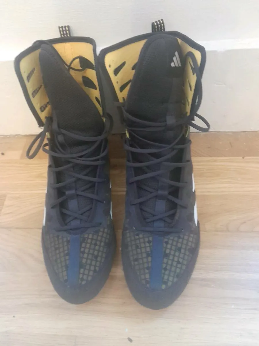 Adidas Boxing boots UK size 6.like new - Image 3