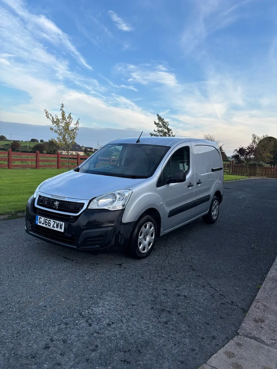 2016 Peugeot partner 200vrt (berlingo) - Image 1