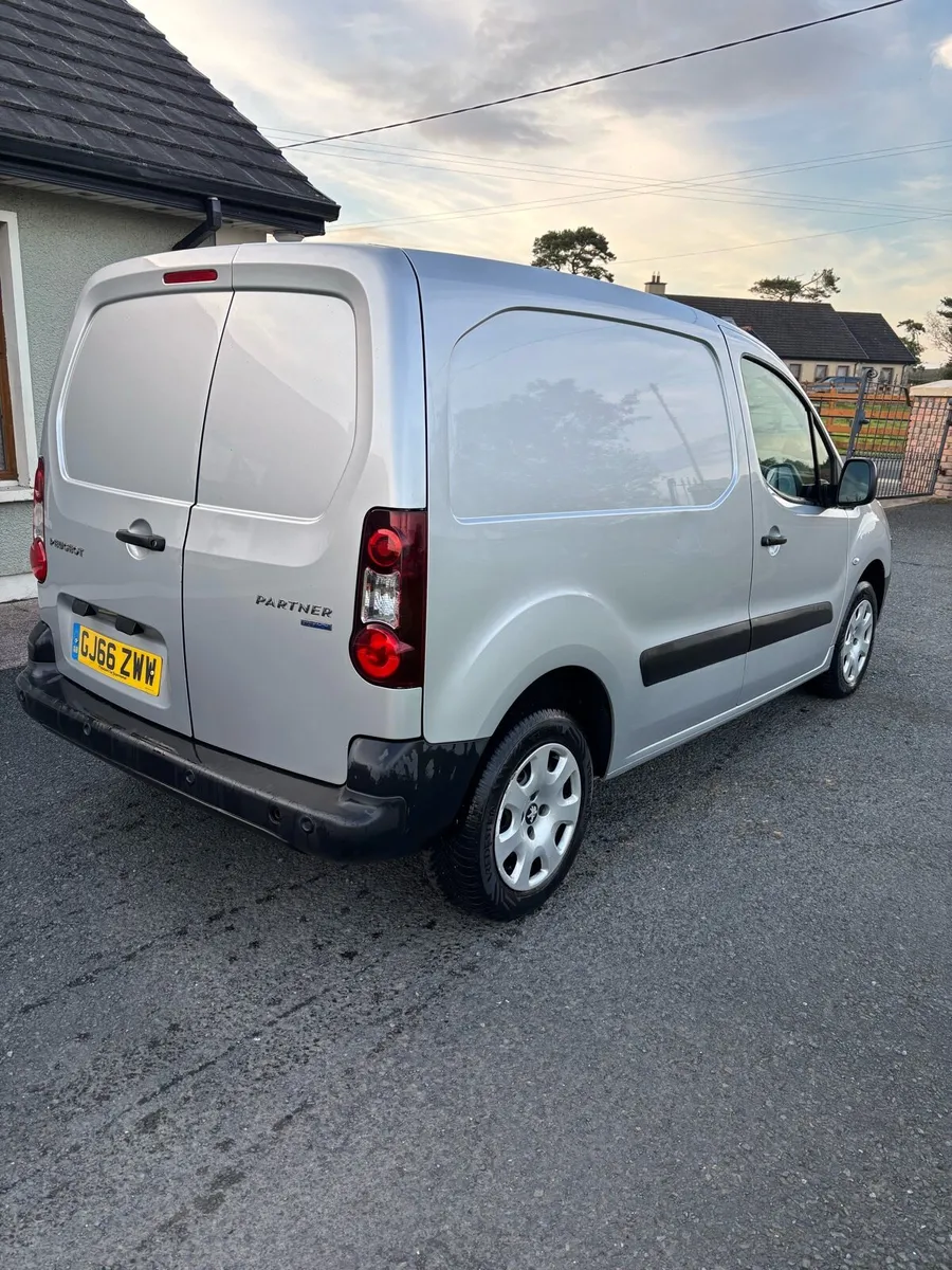 2016 Peugeot partner 200vrt (berlingo) - Image 3