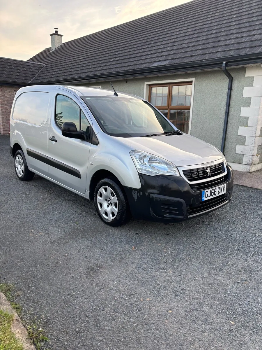 2016 Peugeot partner 200vrt (berlingo) - Image 4