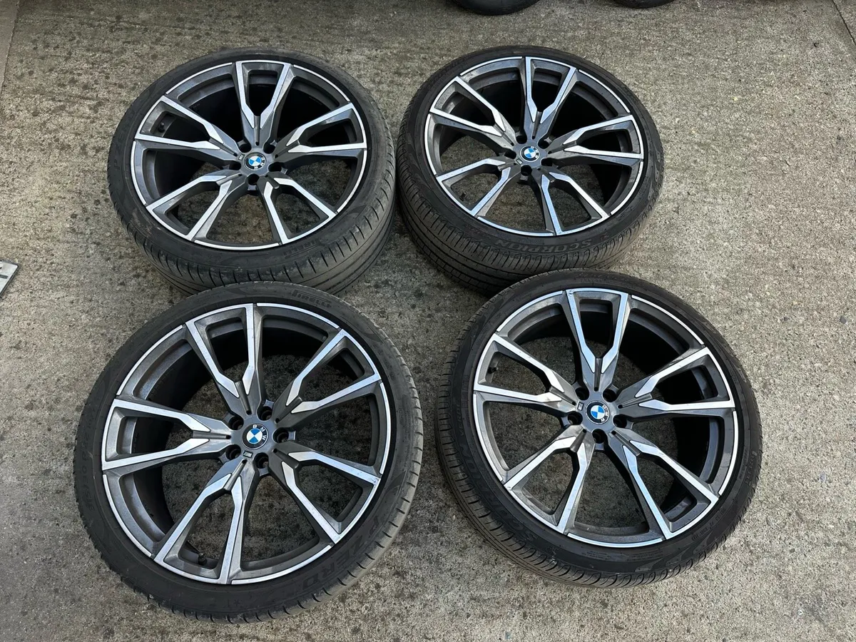 22” BMW X5 ALLOYS - Image 1
