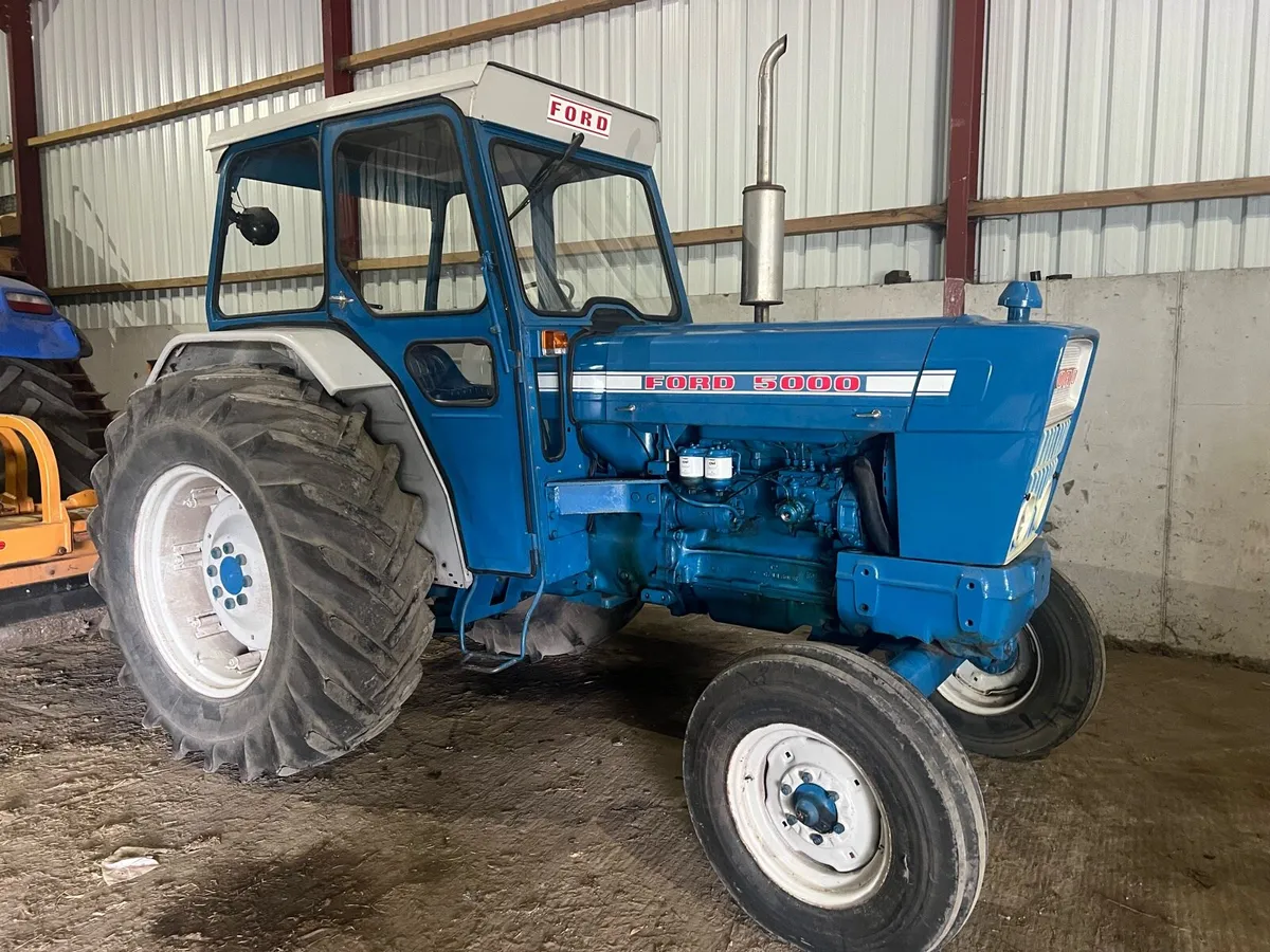 Ford tractor - Image 1