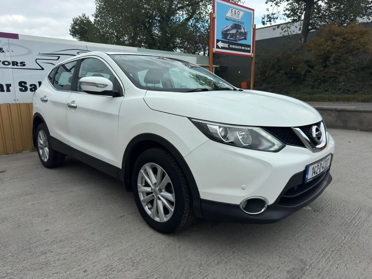 142 Nissan Qashqai 1.6D AUTO Low Miles Warranty - Image 1