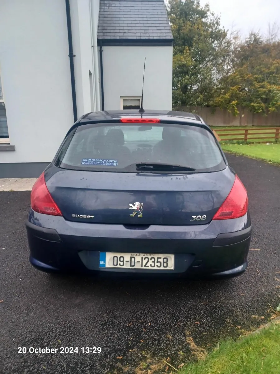 09 Peugeot - Water damaged - Image 2