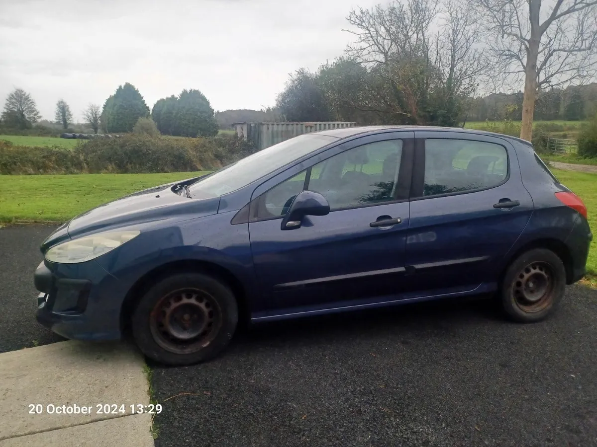 09 Peugeot - Water damaged - Image 4