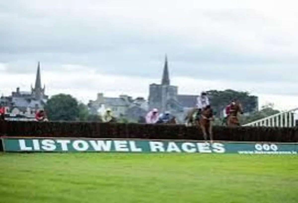 B+B Listowel race week - Image 1