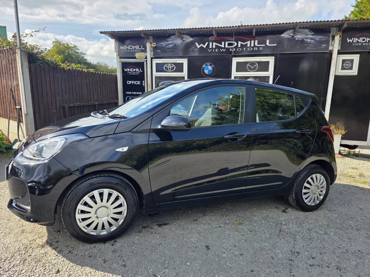 HYUNDAI i10 1.2 SE 2018 AUTO LOW MILEAGE - Image 3