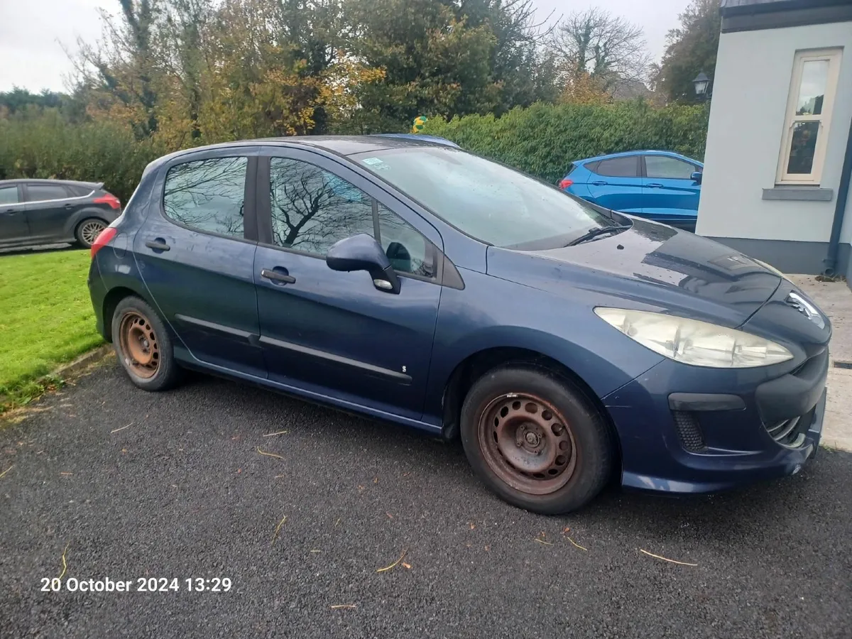 09 Peugeot - Water damaged - Image 1