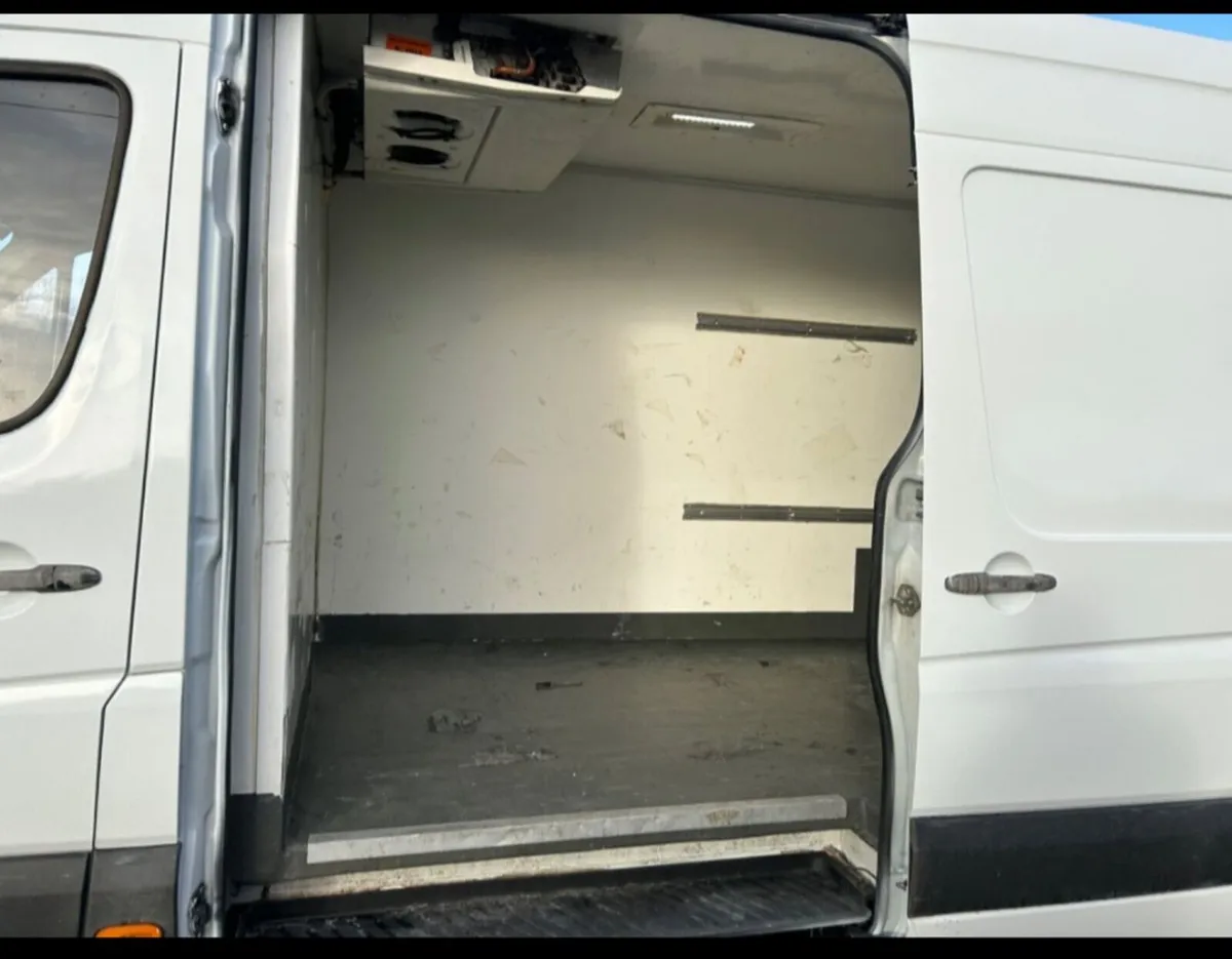 Mercedes Sprinter LWB Fridge van - Image 2