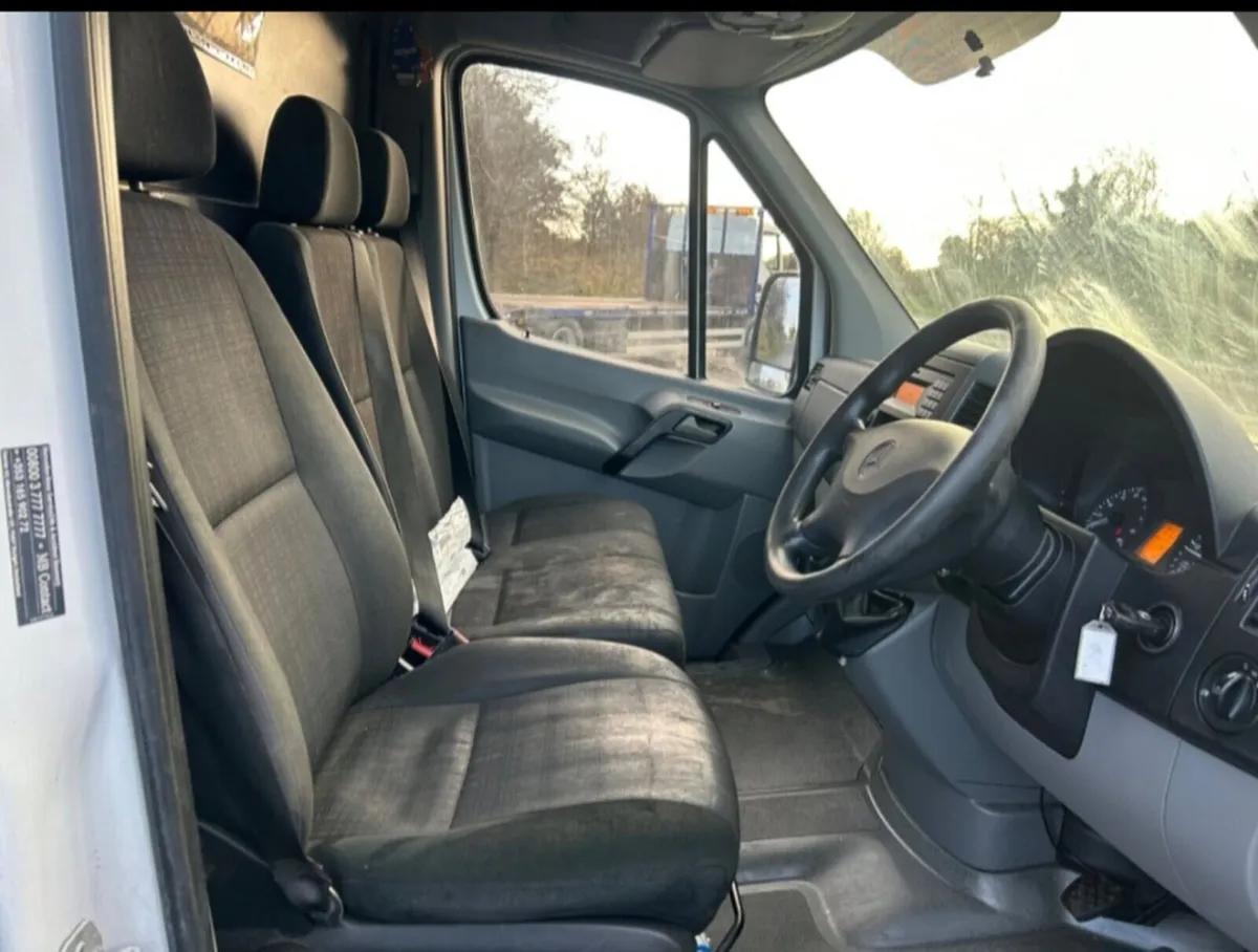 Mercedes Sprinter LWB Fridge van - Image 4