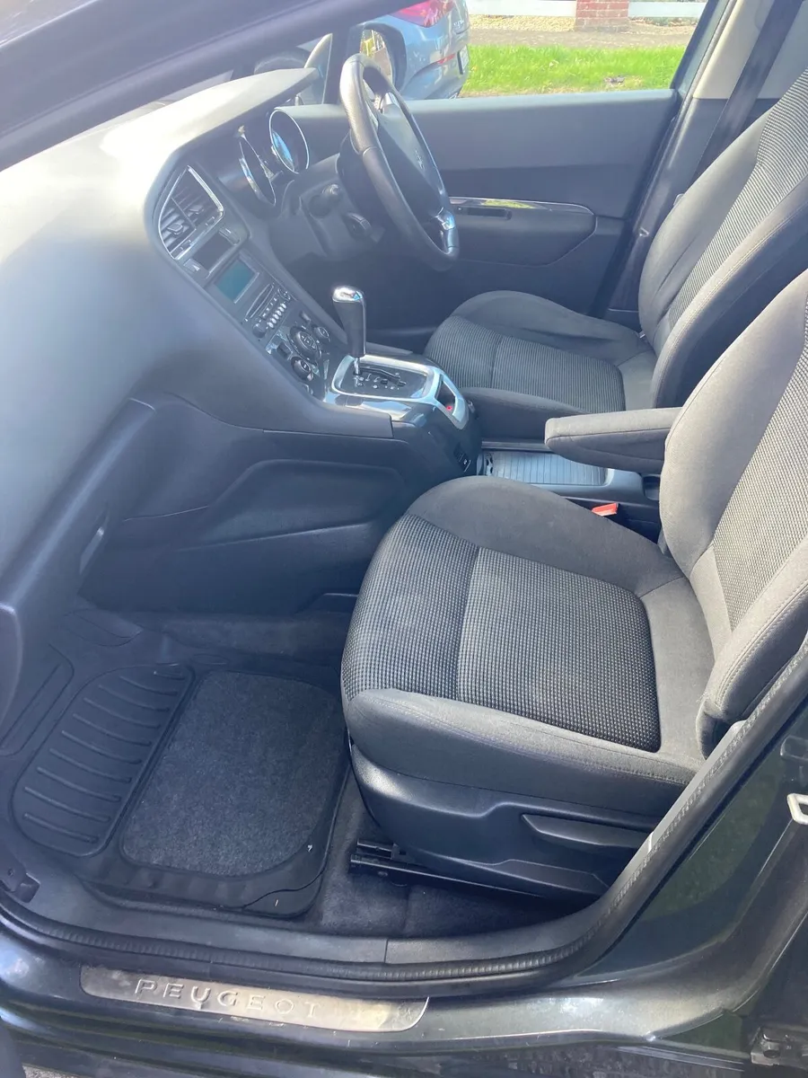 Peugeot 5008 2016 - Image 3