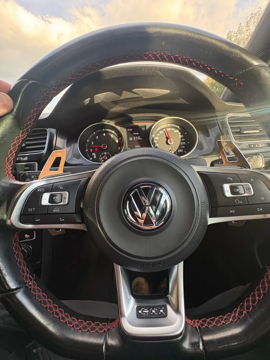 Volkswagen Golf GTI DSG - Image 3