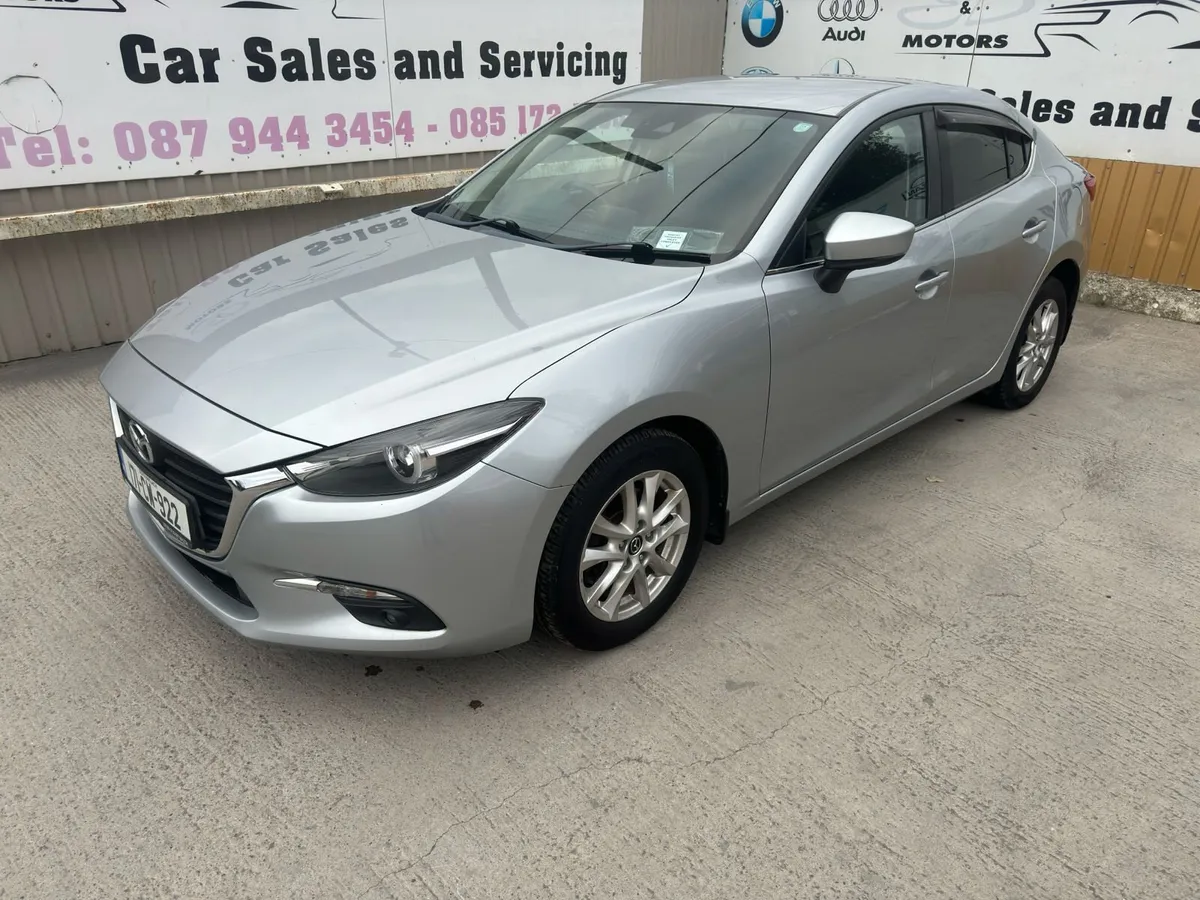 171 Mazda 3 2.2D Executive Low Miles - Image 3