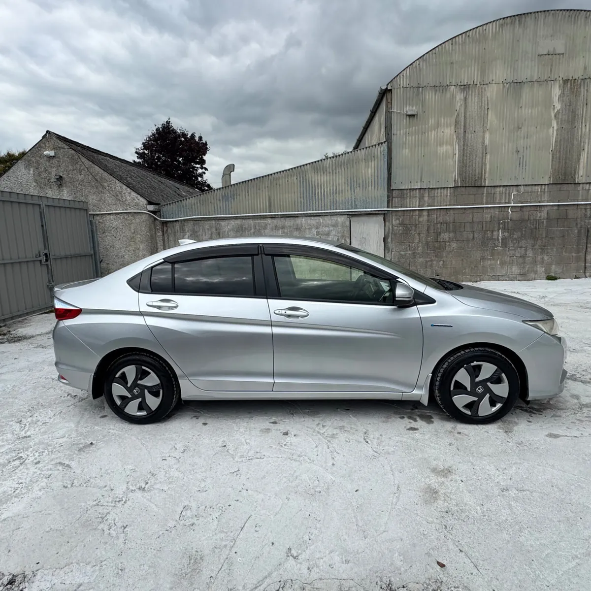 Honda Grace 2015 Disabled Friendly Front Seat - Image 3