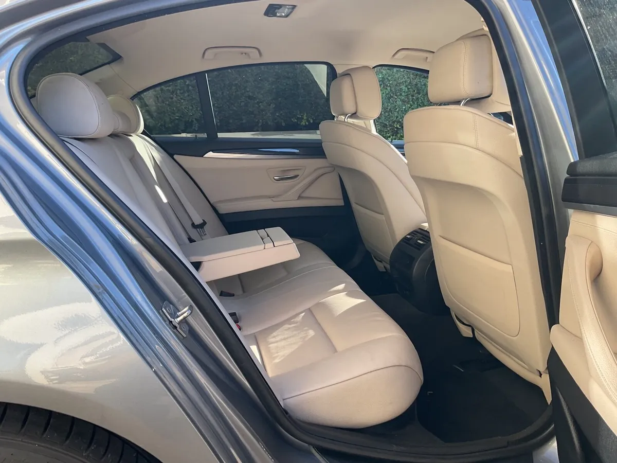 BMW 5-Series 2012 - Image 3