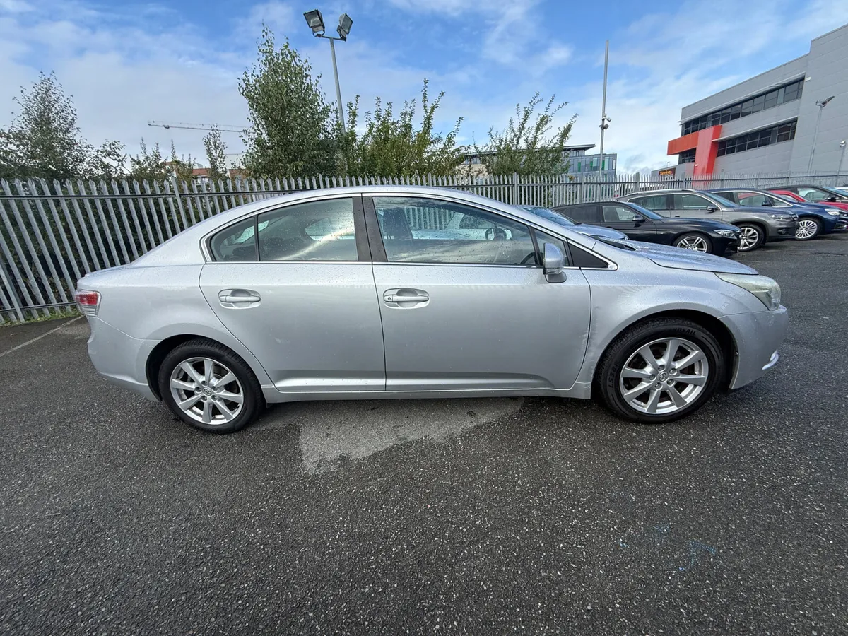 Toyota Avensis Strata 2.0 D-4D - Image 3