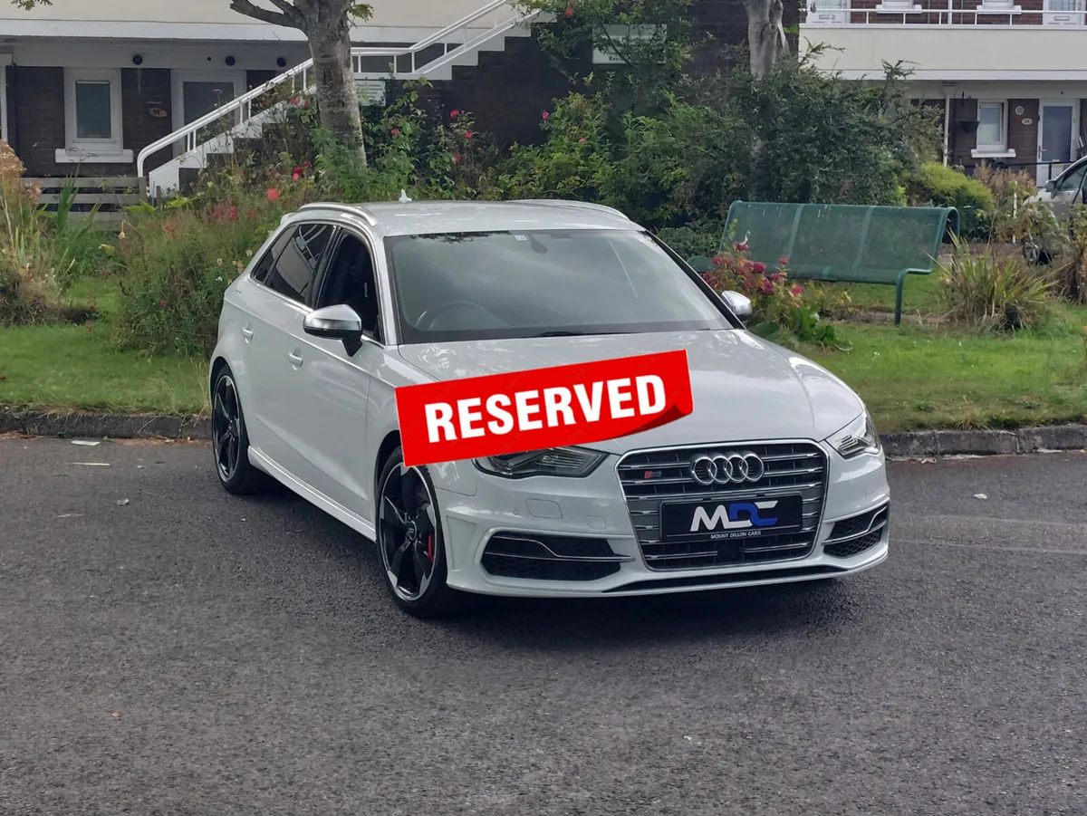 Audi S3 Sportback *Bang & Olufsen* 2016 - Image 1