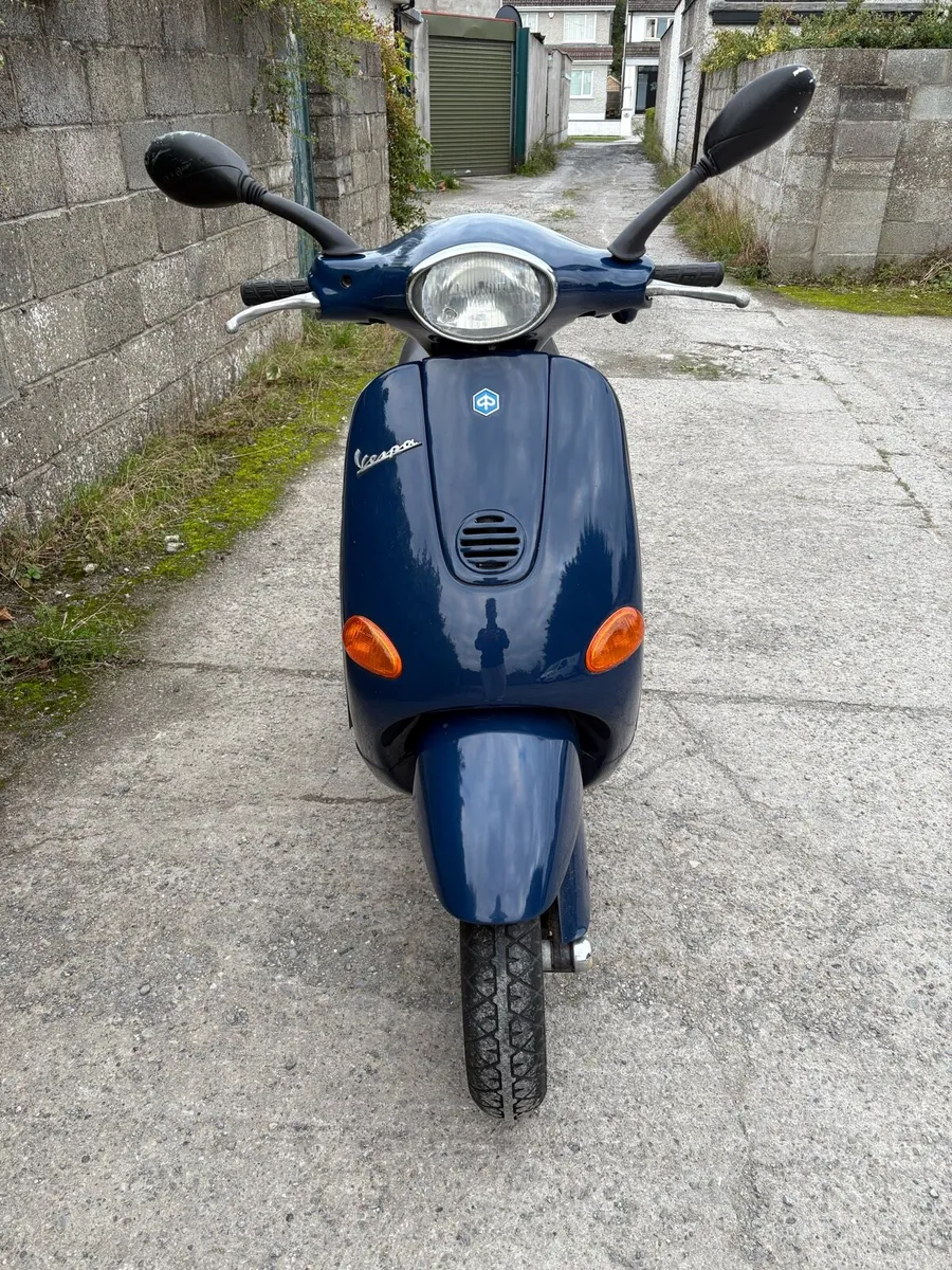 Vespa Piaggio ET2 50cc - Image 1