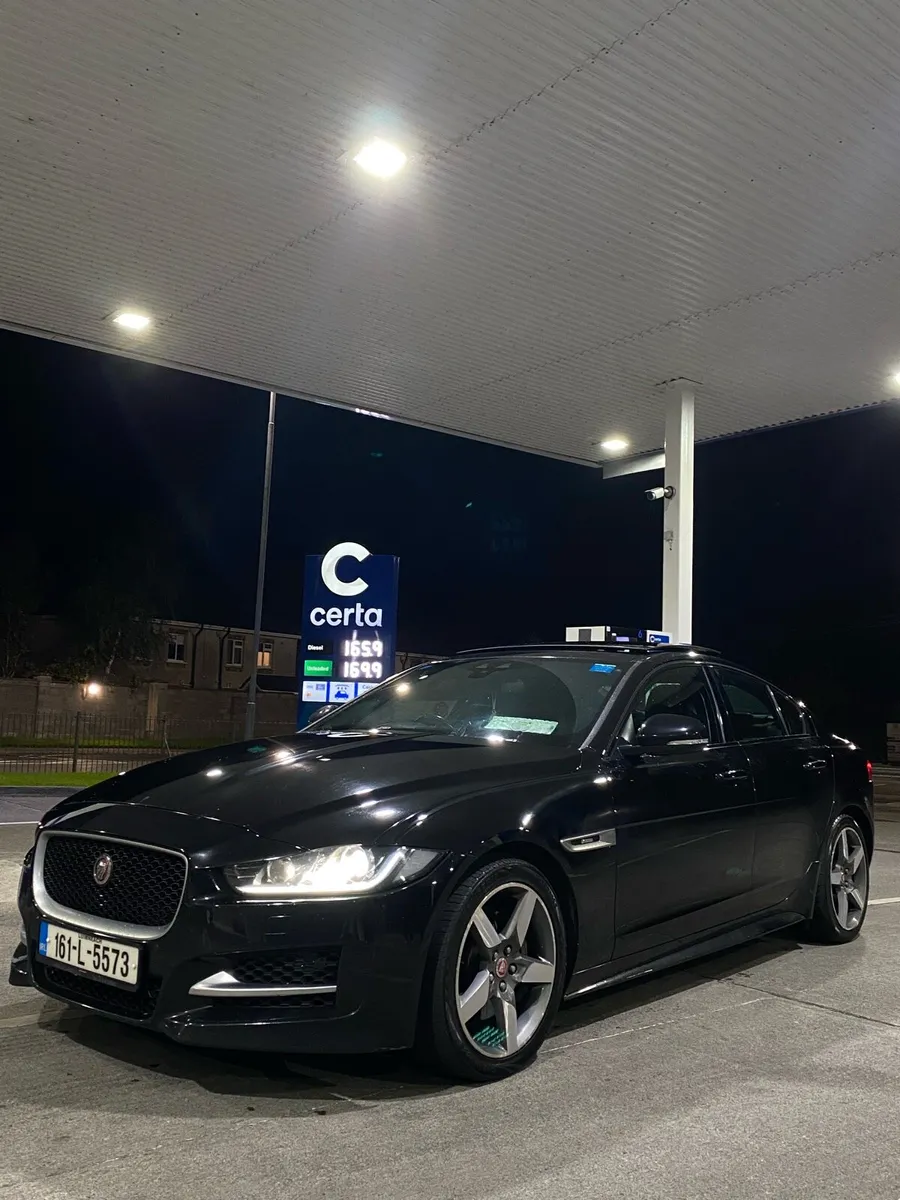 Jaguar XE R-Sport 2016 - Image 1