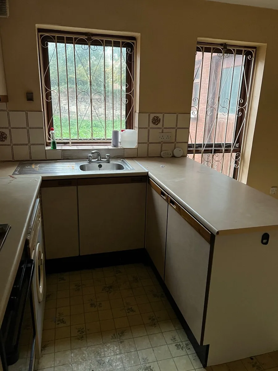 1980’s full kitchen - Image 3