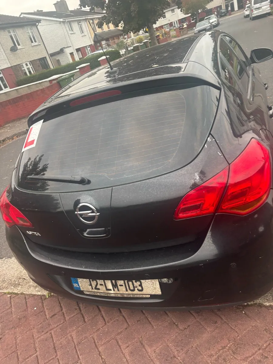Opel Astra 2012-non runner - Image 1