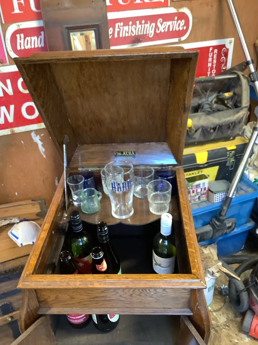 Antique cupboard - Image 3