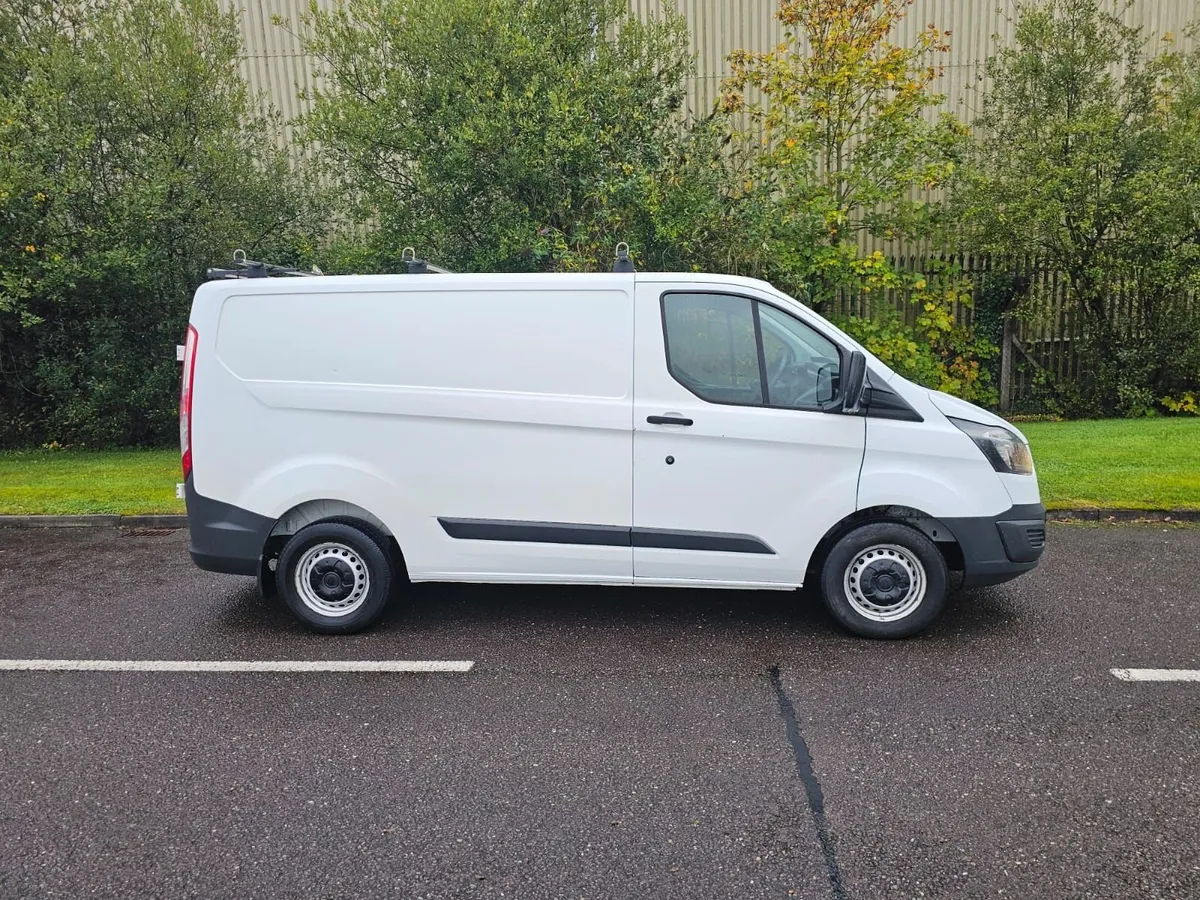 FORD TRANSIT CUSTOM 2017 LOW MILES CVRT&TAX - Image 1