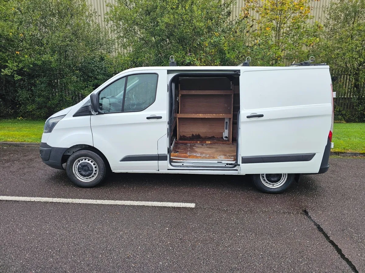 FORD TRANSIT CUSTOM 2017 LOW MILES CVRT&TAX - Image 3