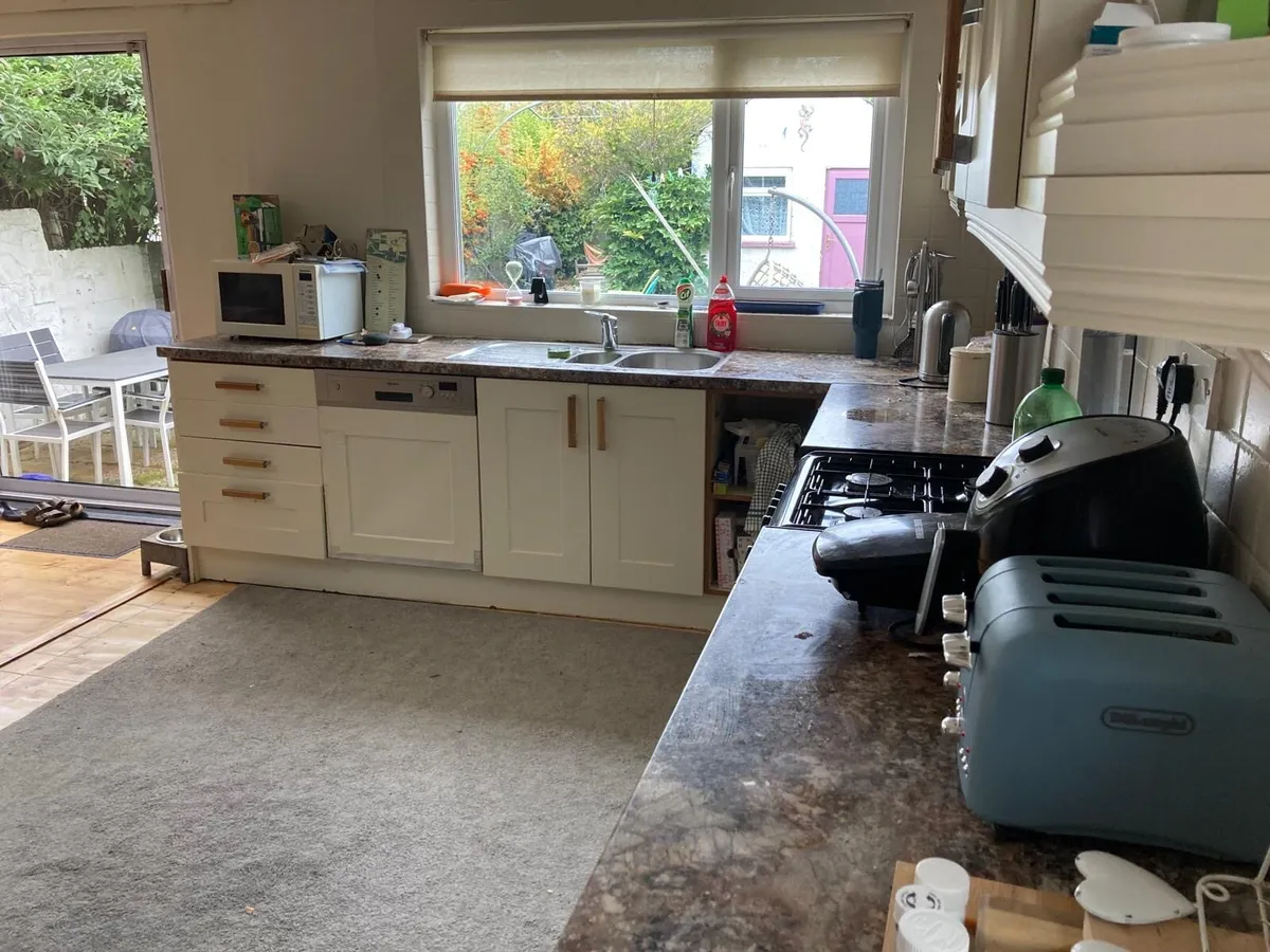 Shaker kitchen - Image 3