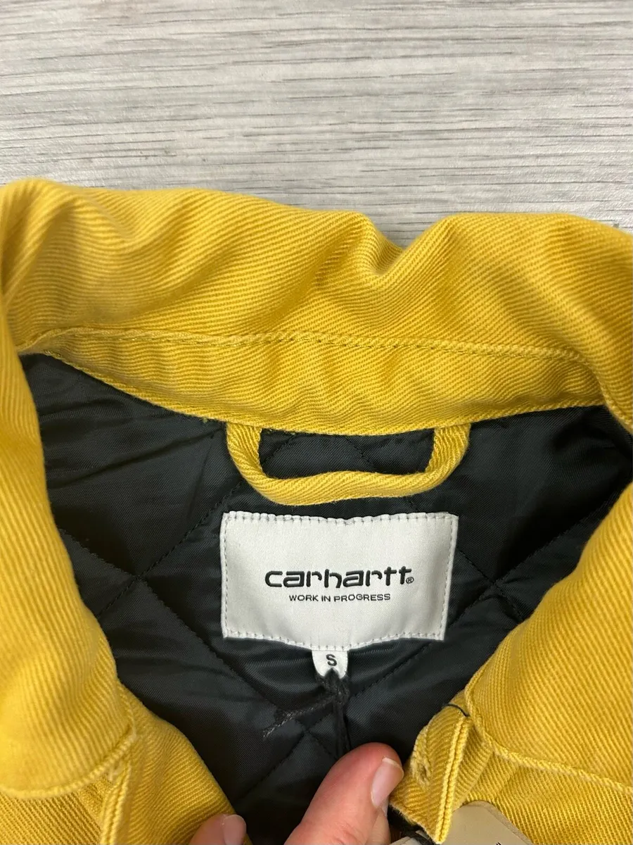 NEW Carhartt Padded Chore Jacket Mens Small - Image 4