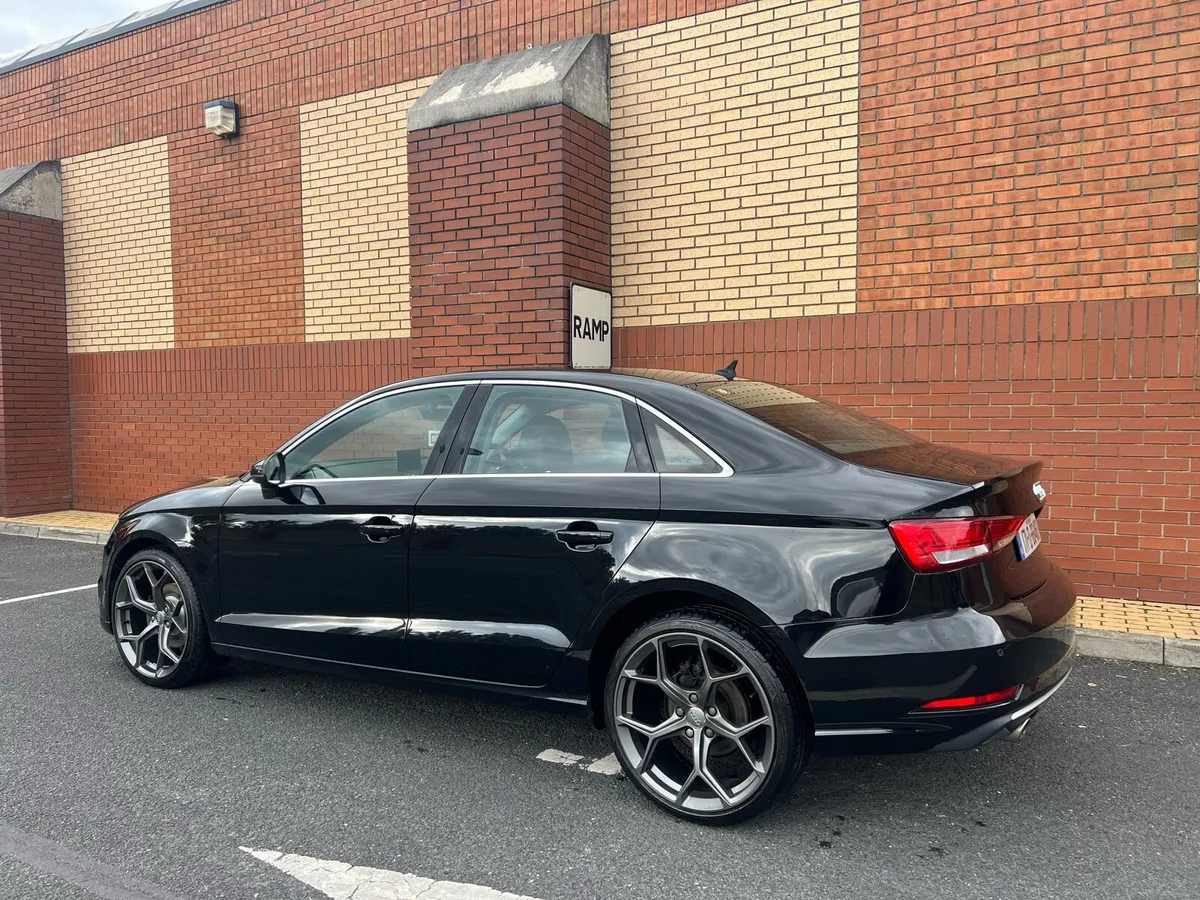 171 Audi A3 Automatic €16900 - Image 4
