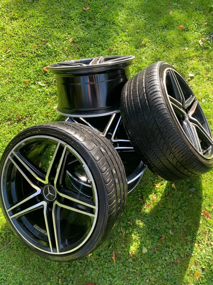 19 inch Alloy Wheels - Image 1