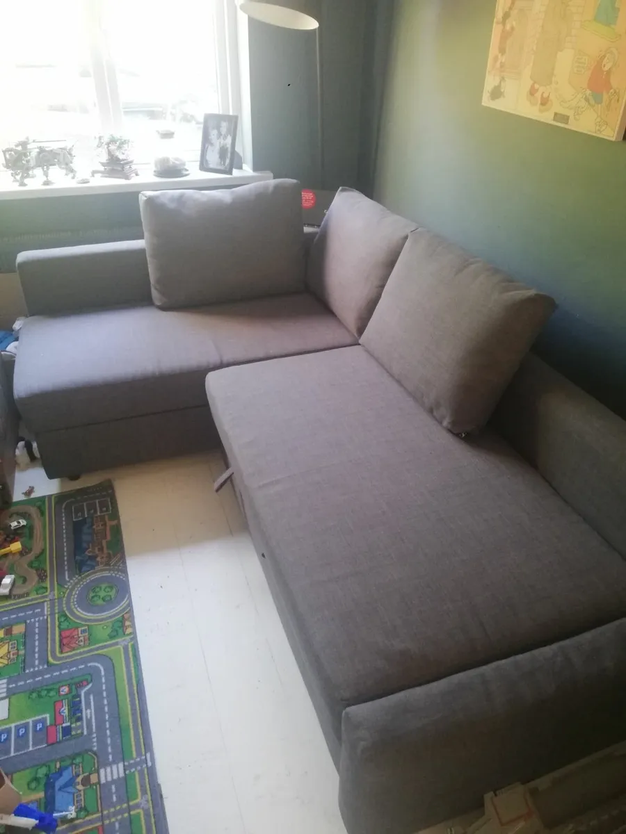 Corner sofa bed dark grey - Image 1