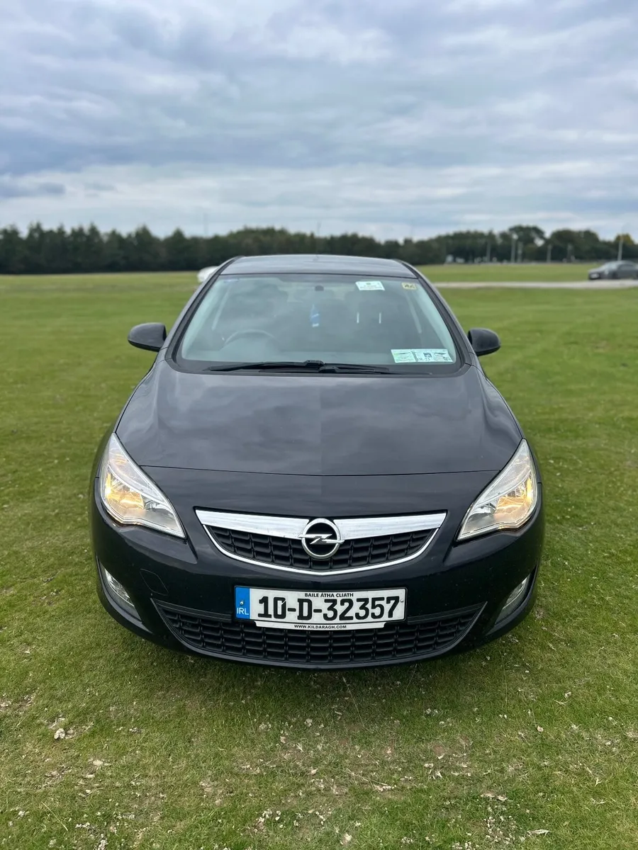 Opel Astra J - Image 1